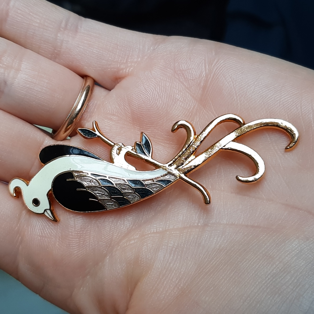 Cloisonné lyre bird brooch pin